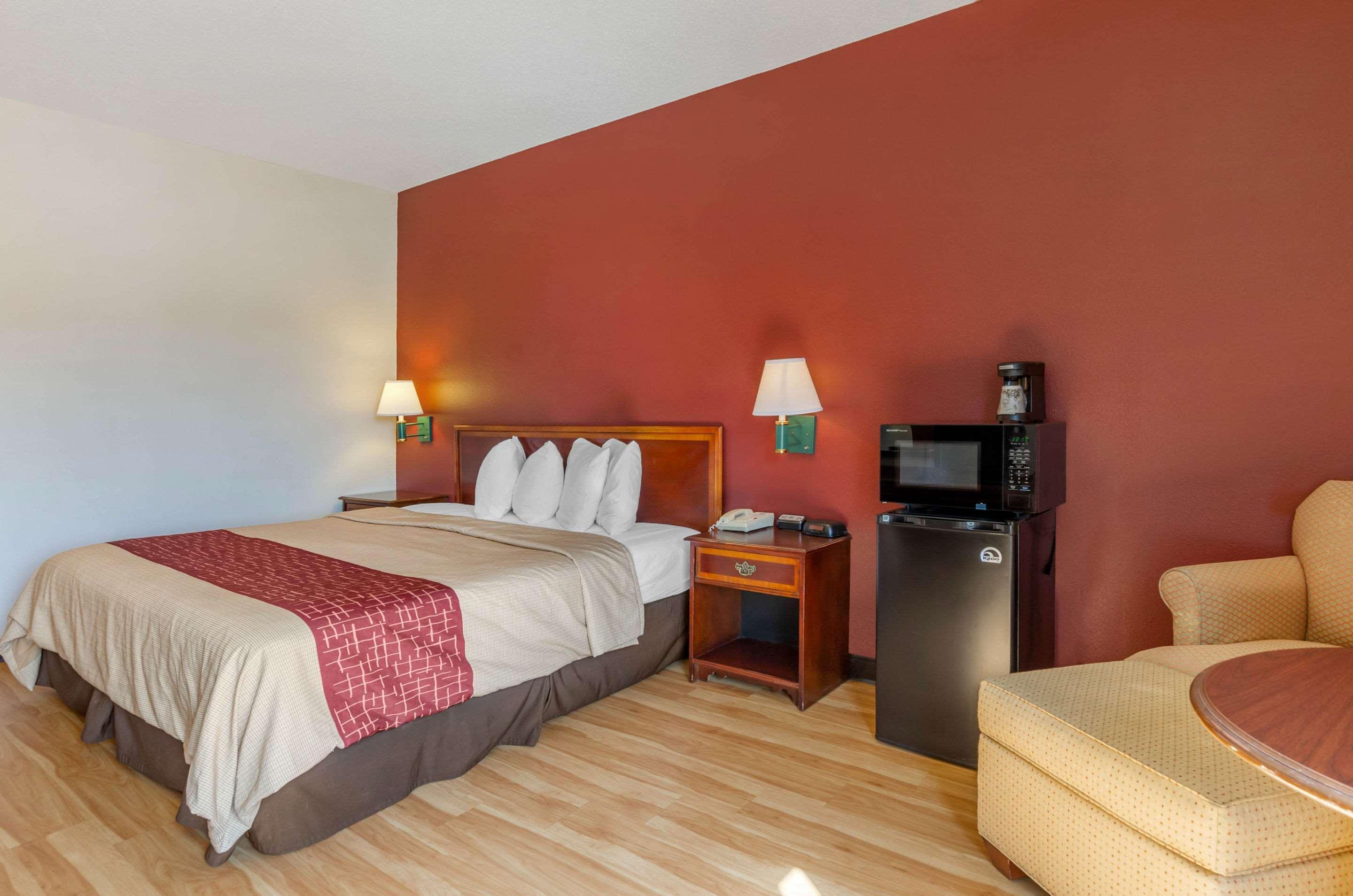 Comfort Inn & Suites Troutville - Roanoke North - Daleville 외부 사진