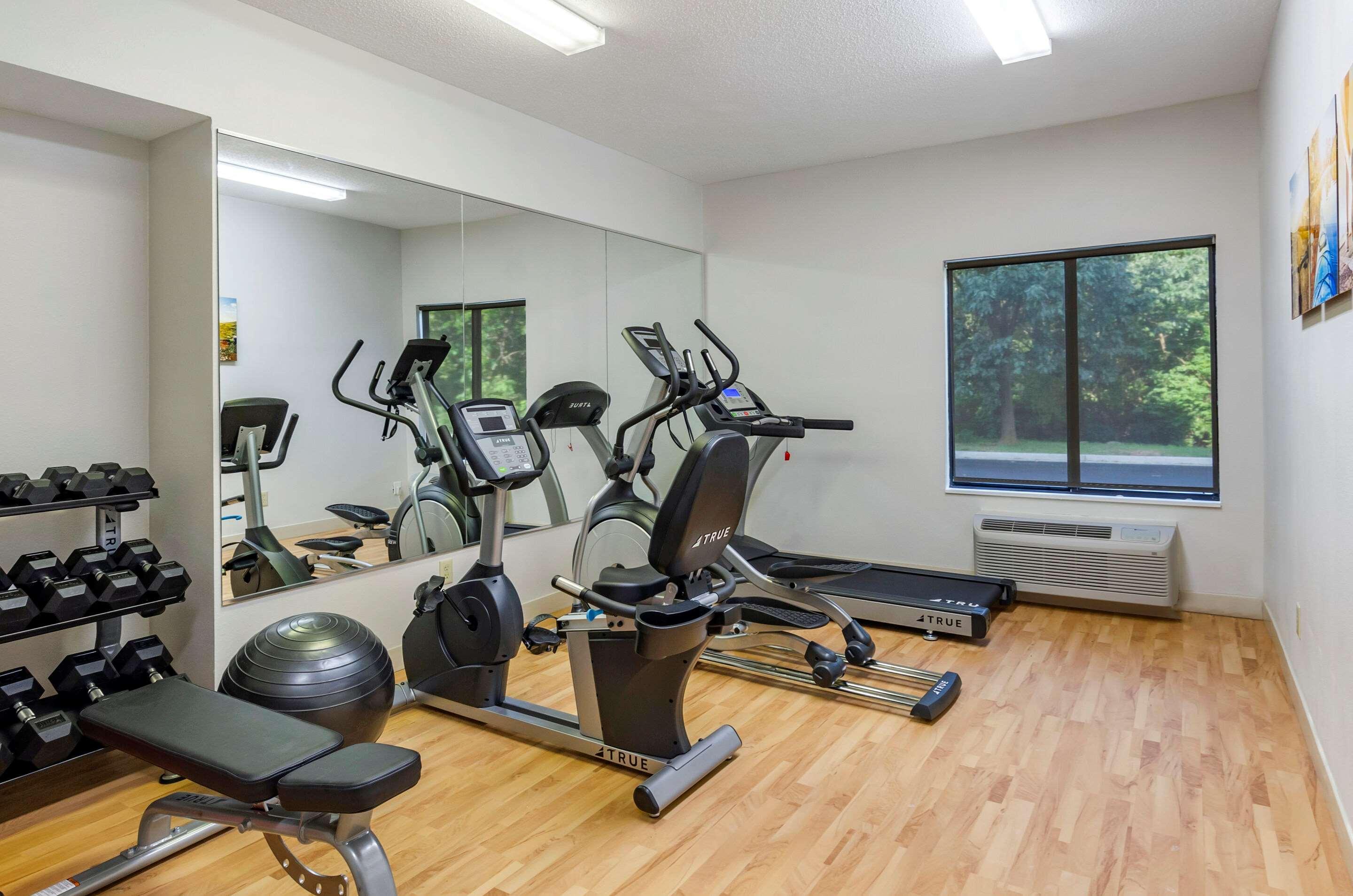 Comfort Inn & Suites Troutville - Roanoke North - Daleville 외부 사진
