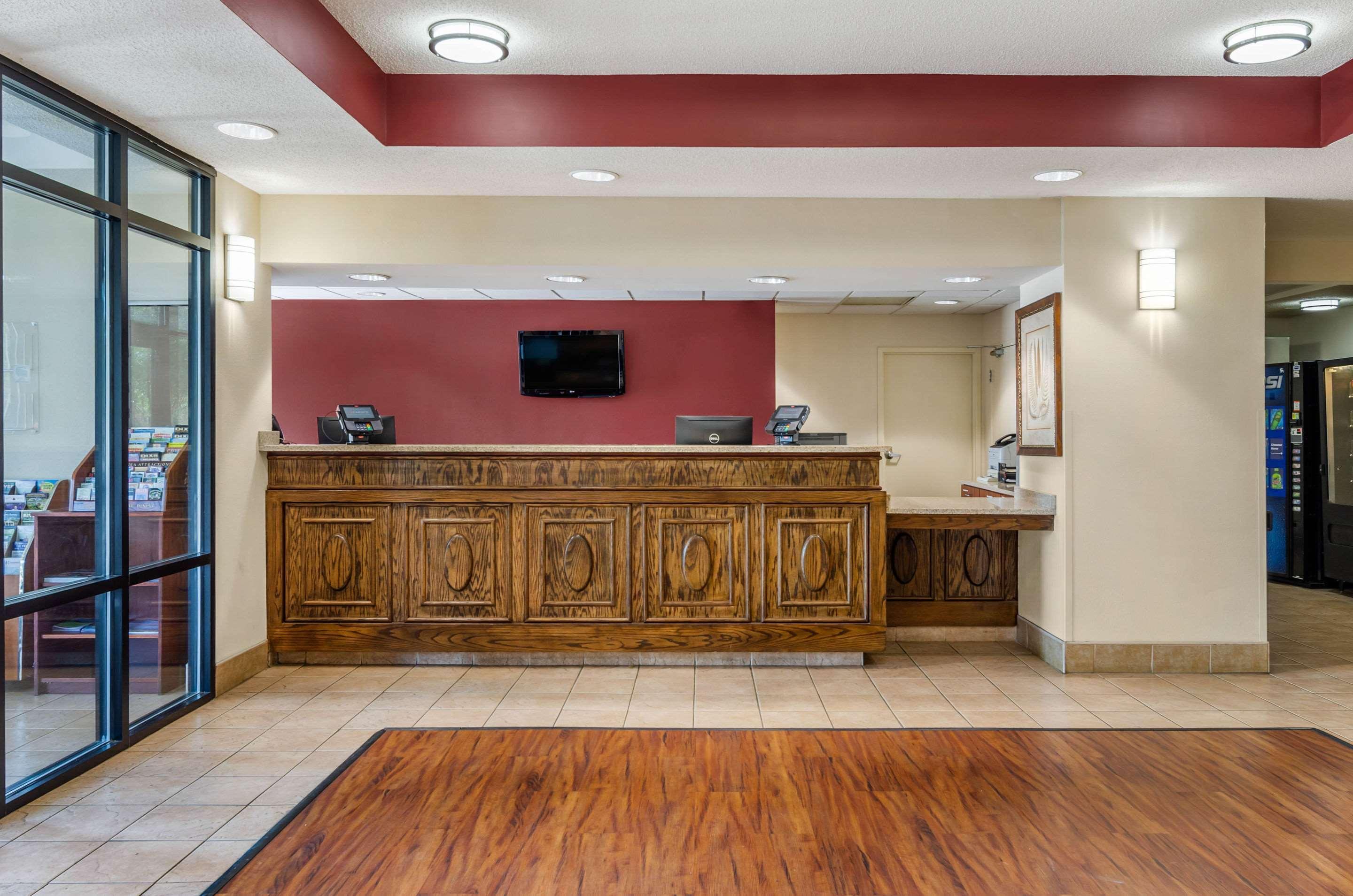 Comfort Inn & Suites Troutville - Roanoke North - Daleville 외부 사진