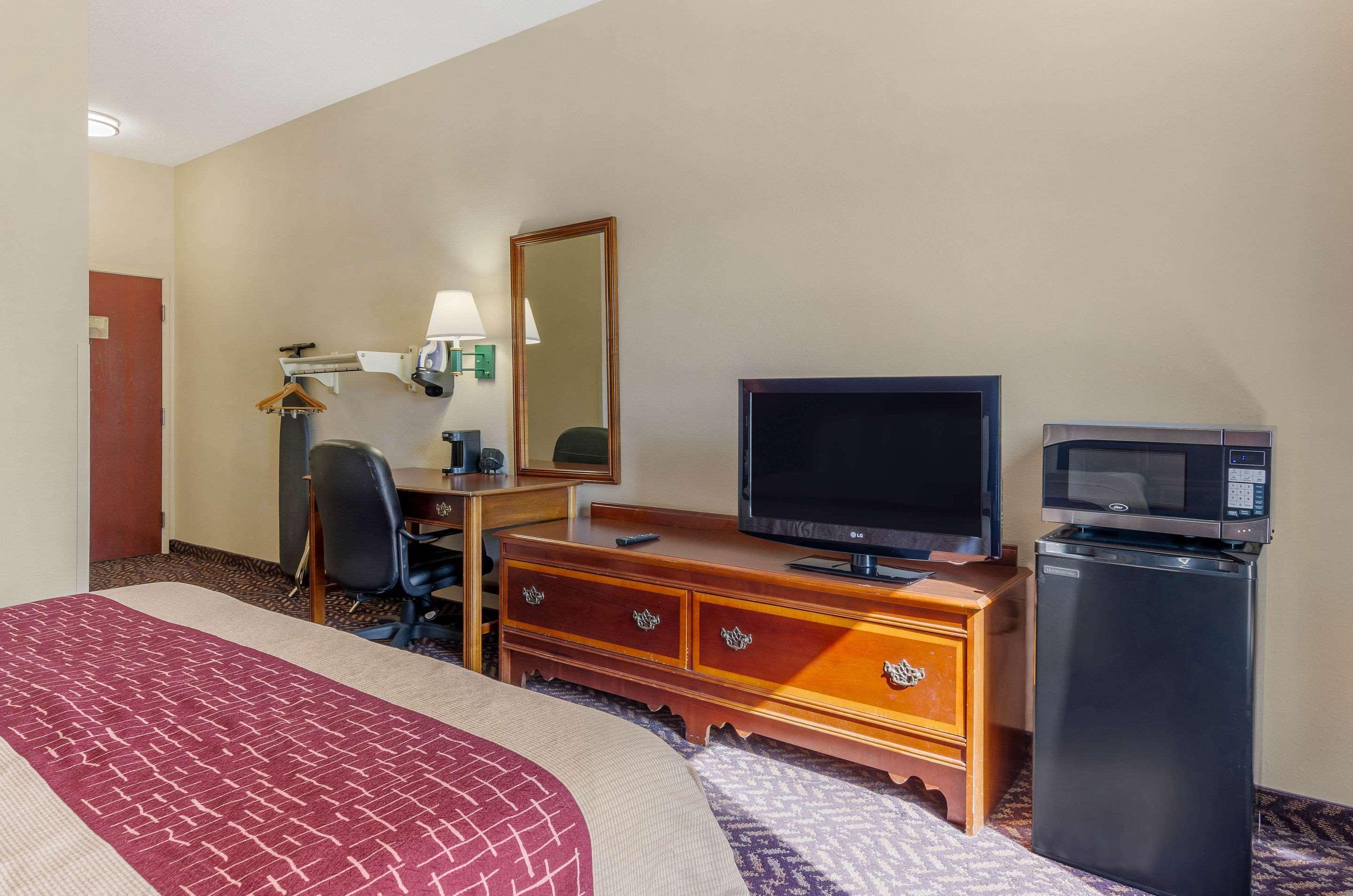 Comfort Inn & Suites Troutville - Roanoke North - Daleville 외부 사진