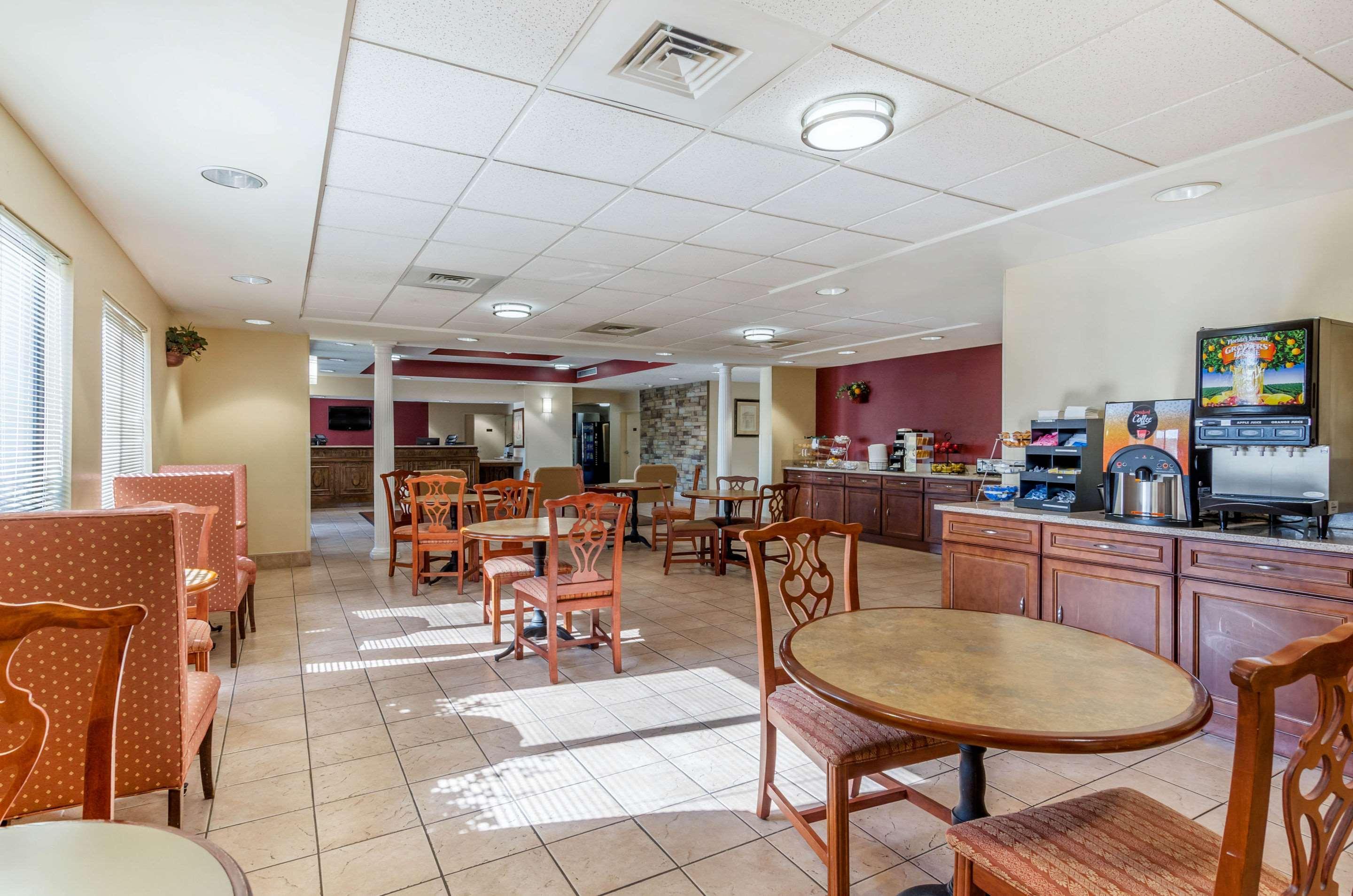 Comfort Inn & Suites Troutville - Roanoke North - Daleville 외부 사진