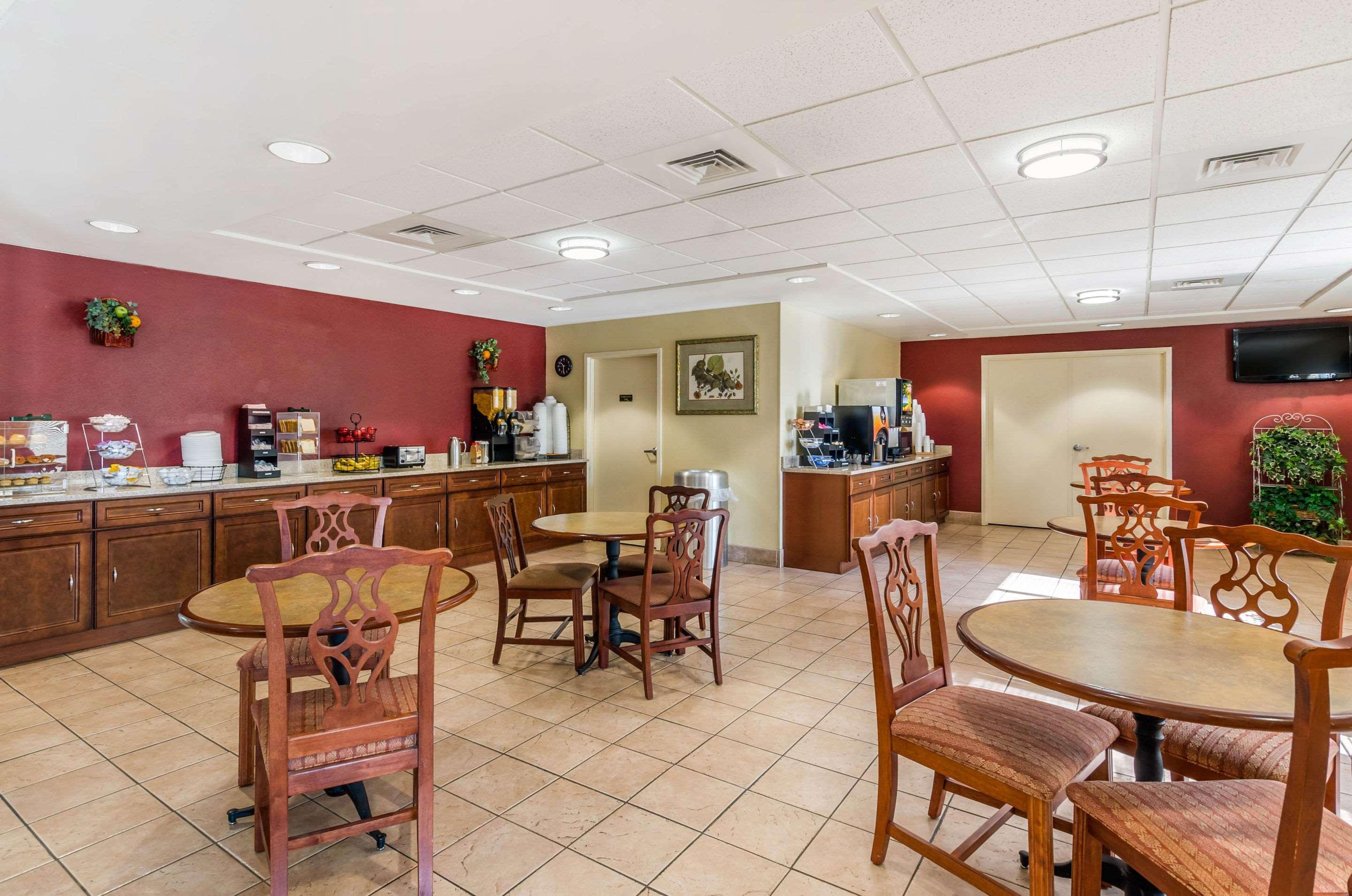 Comfort Inn & Suites Troutville - Roanoke North - Daleville 외부 사진