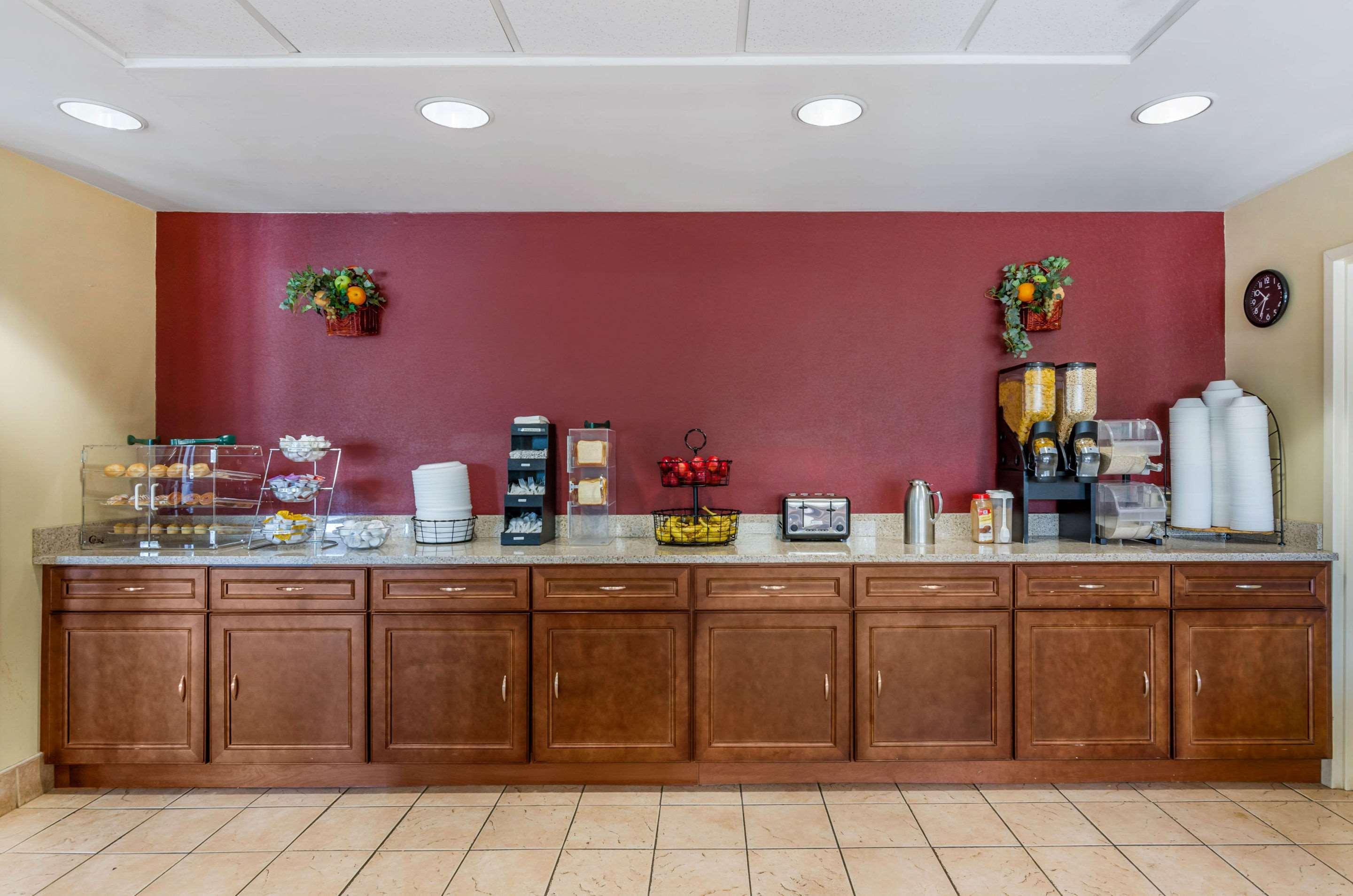 Comfort Inn & Suites Troutville - Roanoke North - Daleville 외부 사진